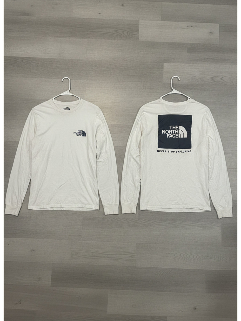 The North Face White Long Sleeve Logo T-Shirt Sz S